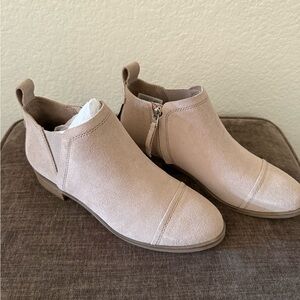 Toms Women's Cream Ankle Booties